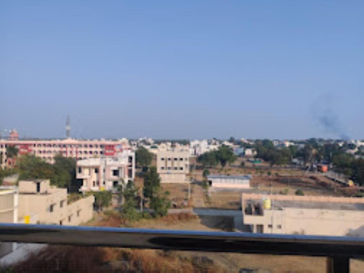 Hotel Hariram Tower Wardha Exteriér fotografie